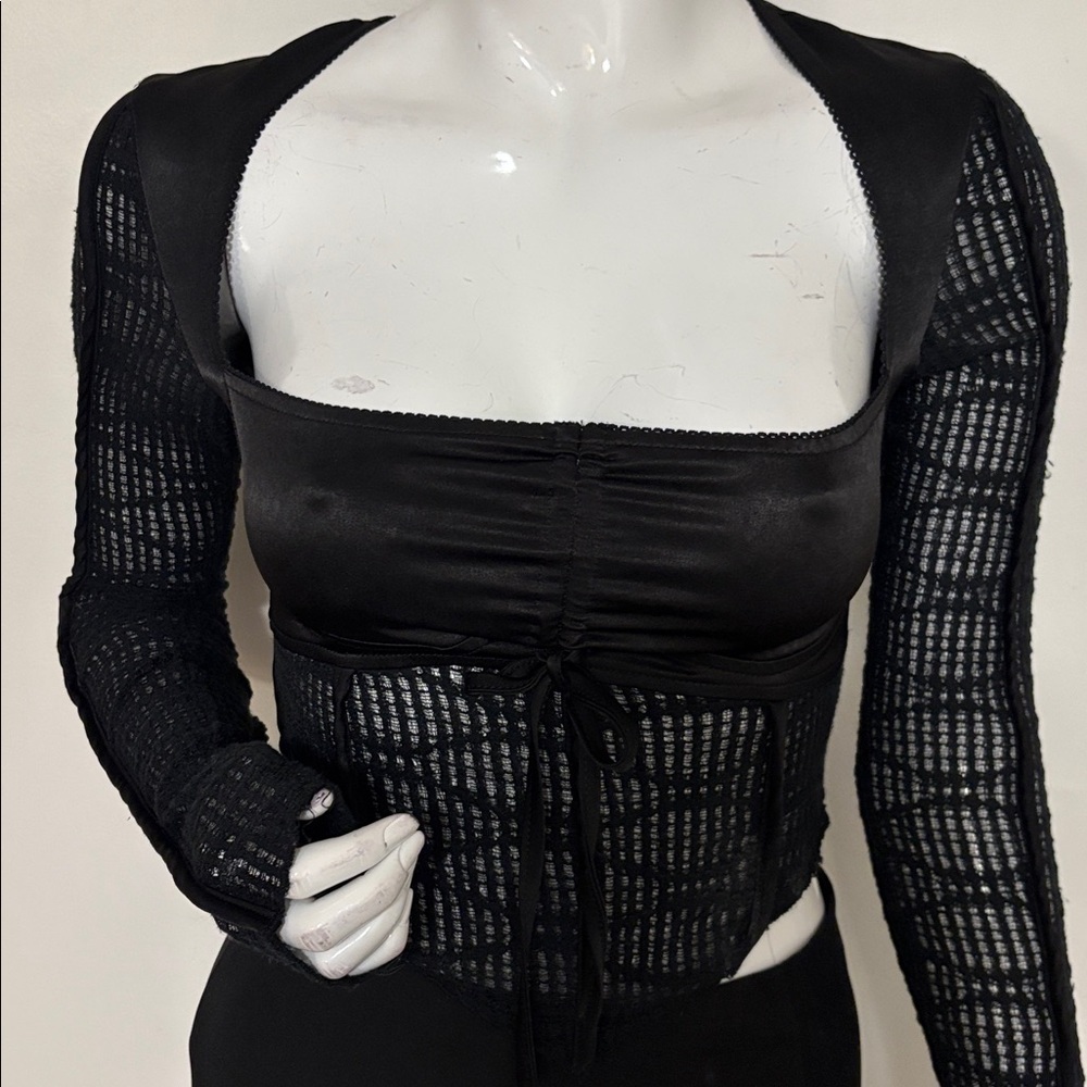 Danielle Guizio Black Long Sleeve Satin & Lace Fitted Fairy Vamp Goth Crop Top - Picture 2 of 7